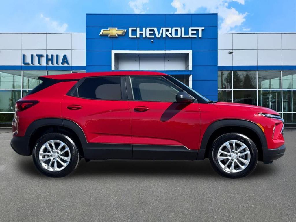 new 2026 Chevrolet TrailBlazer car, priced at $28,695