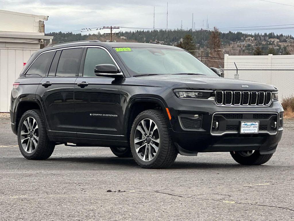 used 2023 Jeep Grand Cherokee car, priced at $29,470