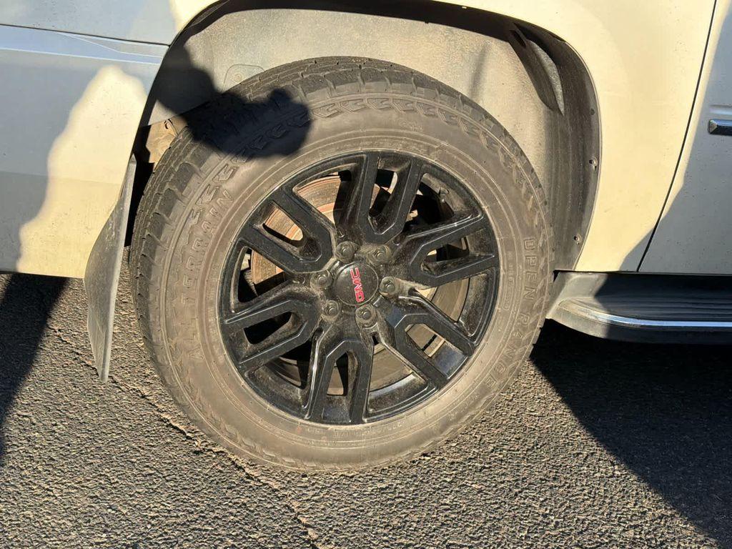 used 2011 Cadillac Escalade ESV car, priced at $10,995