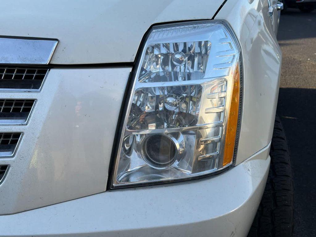 used 2011 Cadillac Escalade ESV car, priced at $10,995