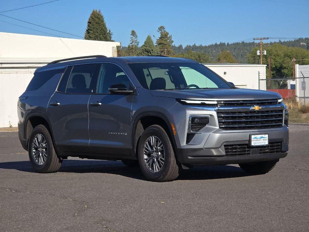 new 2025 Chevrolet Traverse car, priced at $43,495
