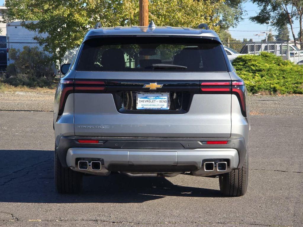 new 2025 Chevrolet Traverse car, priced at $43,495