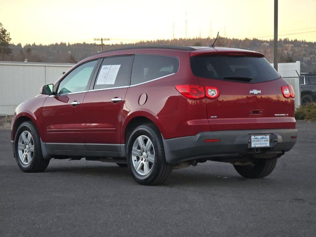 used 2010 Chevrolet Traverse car, priced at $9,995