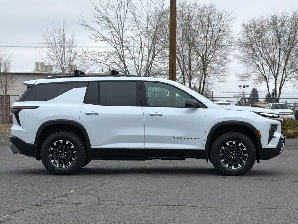 new 2026 Chevrolet Traverse car, priced at $59,920