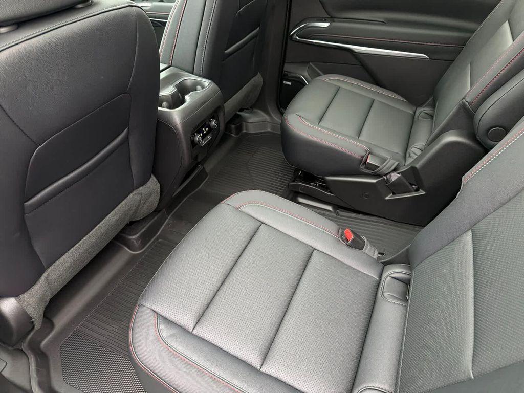 new 2026 Chevrolet Traverse car, priced at $59,920