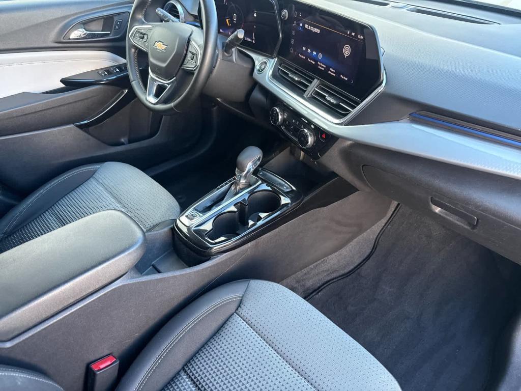 used 2024 Chevrolet Trax car, priced at $14,995
