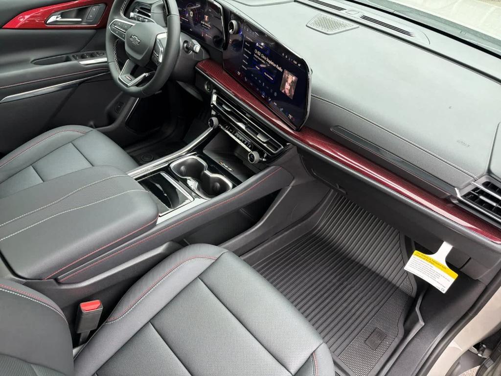 new 2026 Chevrolet Traverse car, priced at $58,925