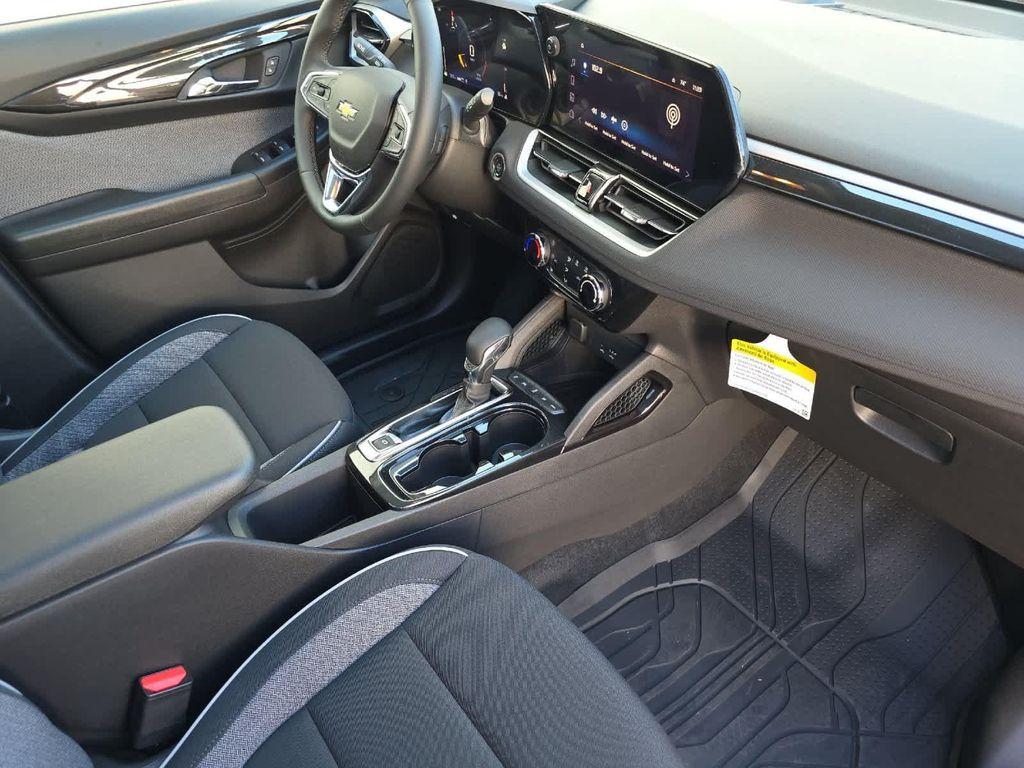 new 2026 Chevrolet TrailBlazer car, priced at $31,440