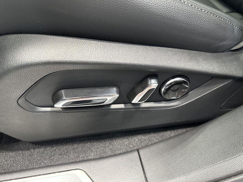 used 2024 Acura RDX car, priced at $34,390