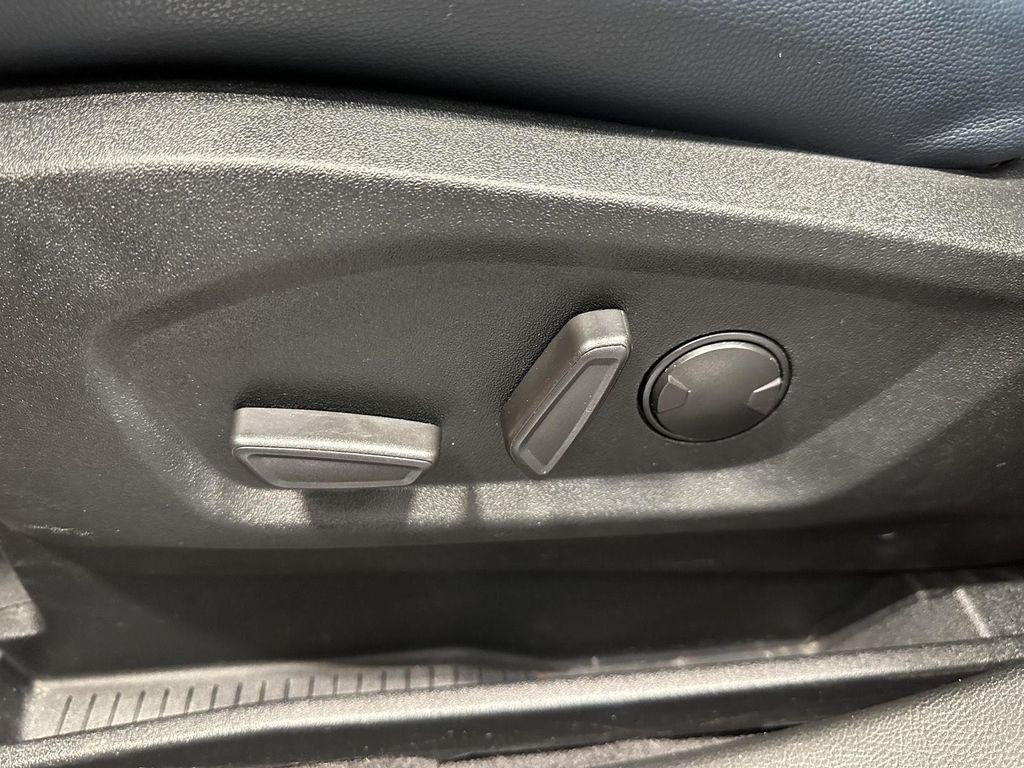 used 2022 Ford Edge car, priced at $22,900