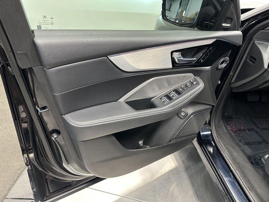 used 2024 Acura MDX car, priced at $44,490
