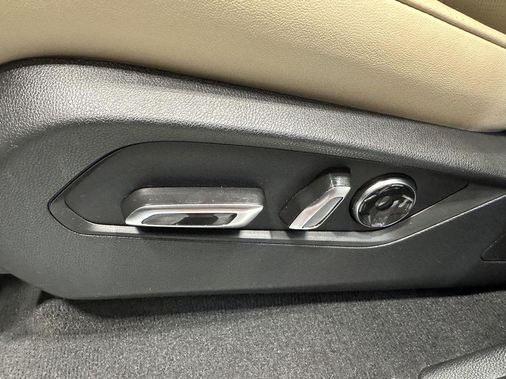 used 2025 Acura MDX car, priced at $50,890
