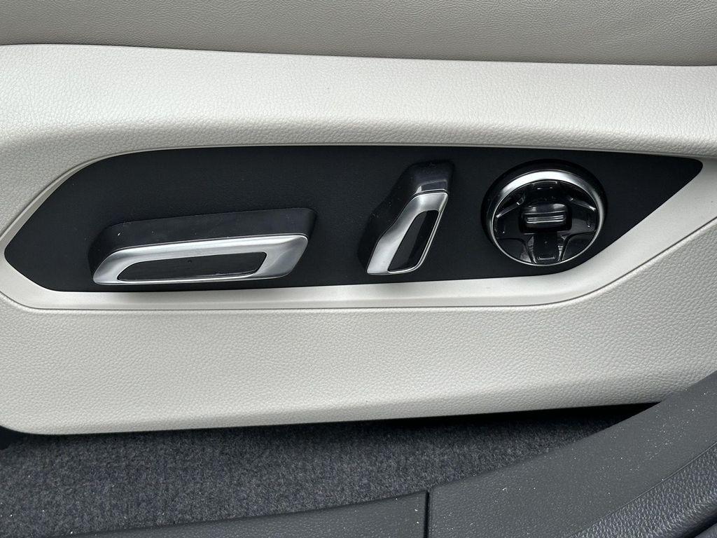 new 2026 Acura RDX car, priced at $54,900