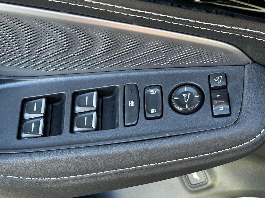 new 2026 Acura MDX car, priced at $68,950