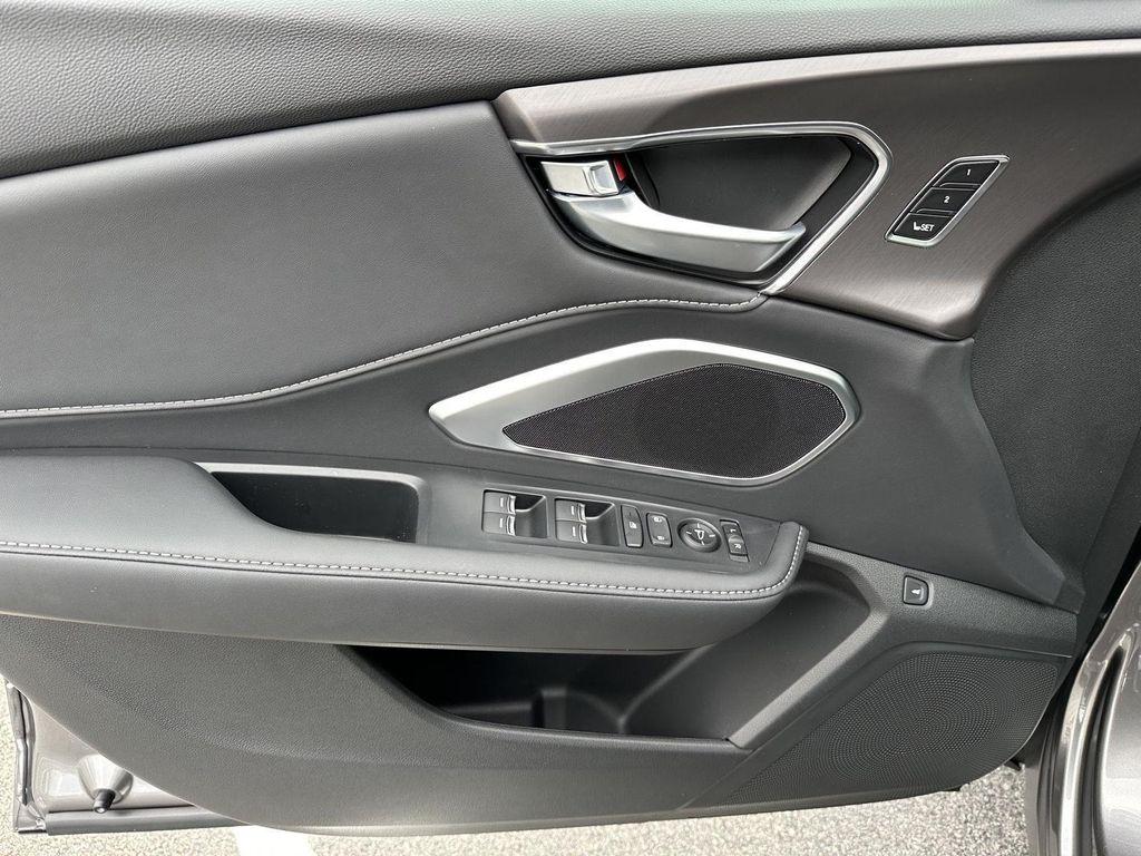 new 2026 Acura RDX car, priced at $47,050