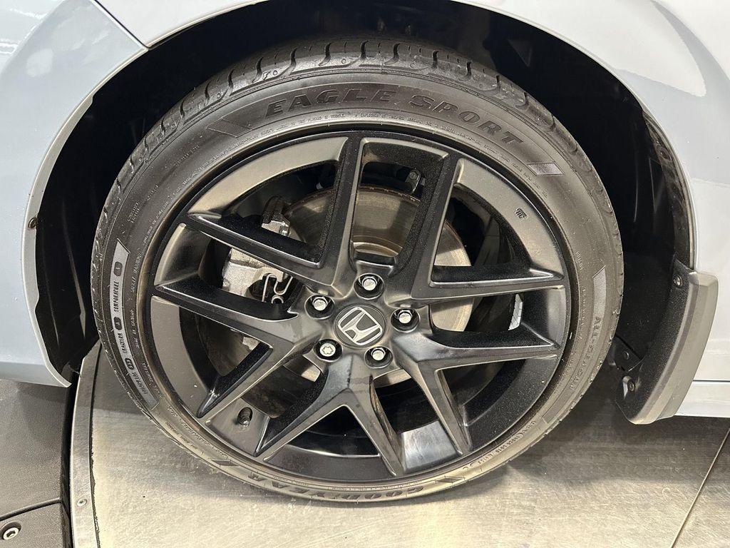 used 2024 Honda Civic Si car, priced at $31,490