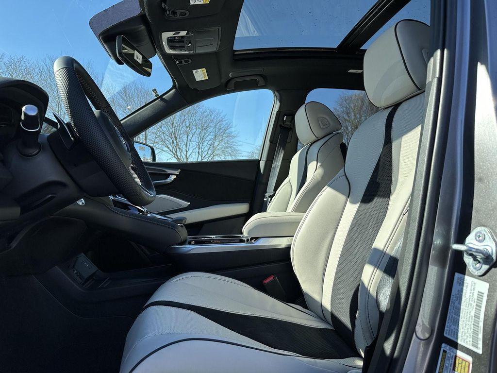 new 2026 Acura RDX car, priced at $52,650