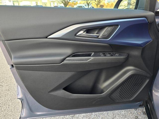 used 2025 Chevrolet Equinox EV car, priced at $23,442