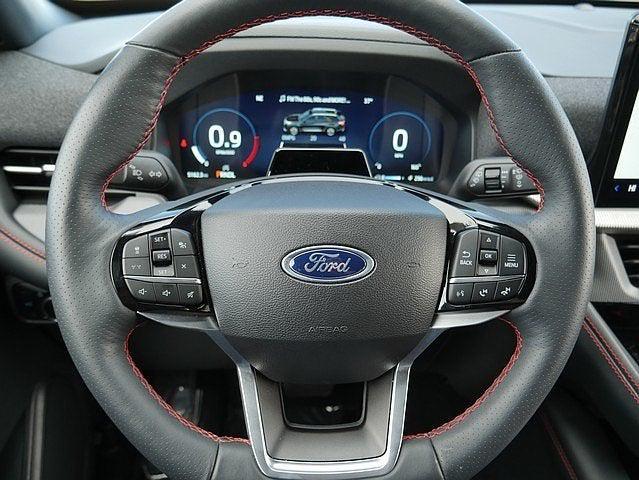 used 2025 Ford Explorer car, priced at $43,581