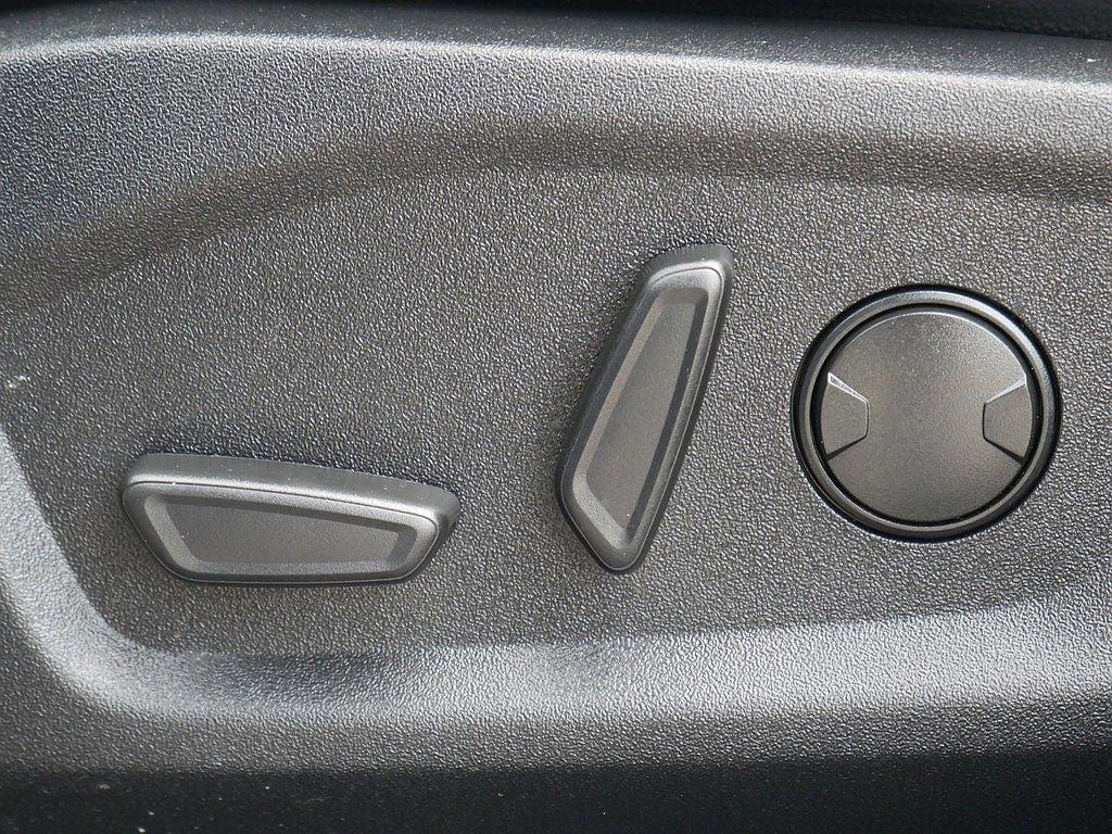 used 2024 Ford Edge car, priced at $30,492