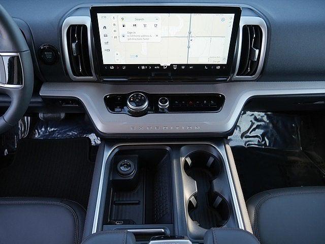 new 2025 Ford Expedition car, priced at $71,042