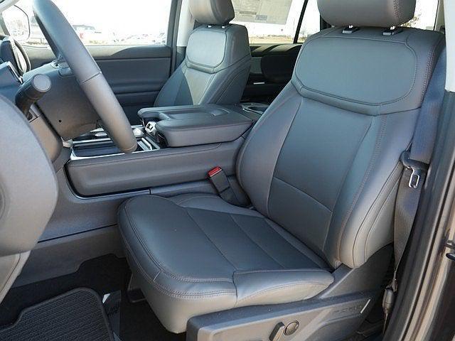 new 2025 Ford Expedition car, priced at $71,042