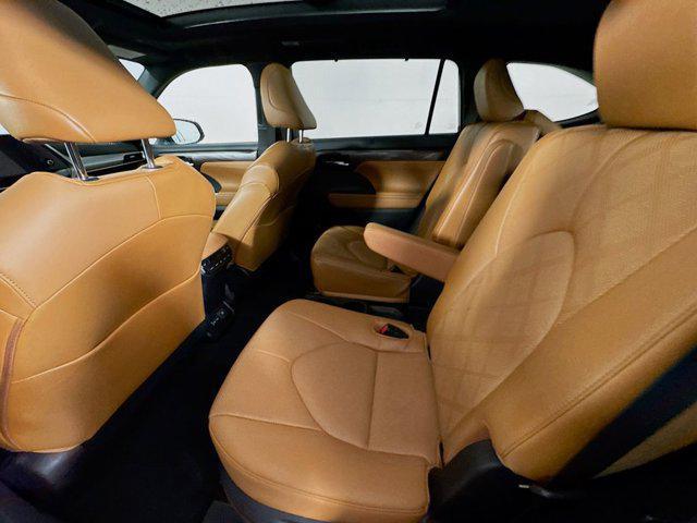 used 2023 Toyota Highlander car, priced at $38,995