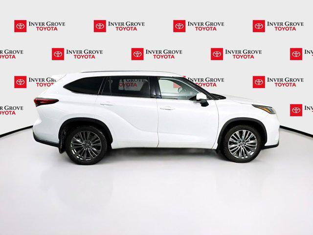 used 2023 Toyota Highlander car, priced at $38,995