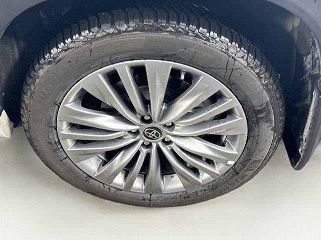 used 2023 Toyota Highlander car, priced at $38,995