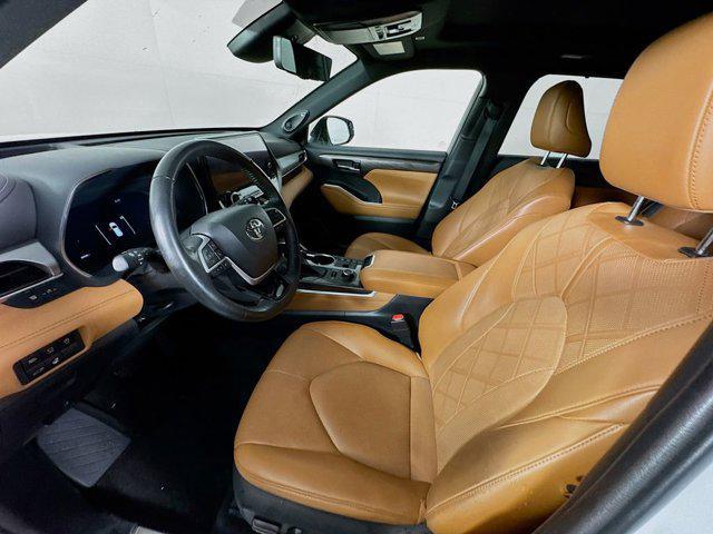 used 2023 Toyota Highlander car, priced at $38,995