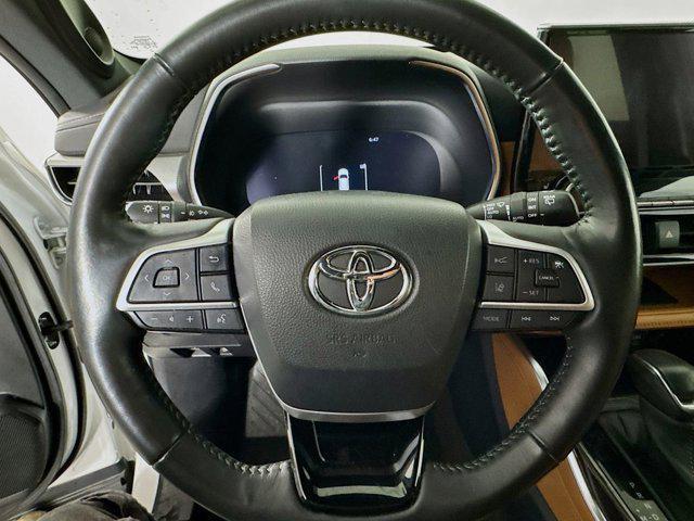 used 2023 Toyota Highlander car, priced at $38,995