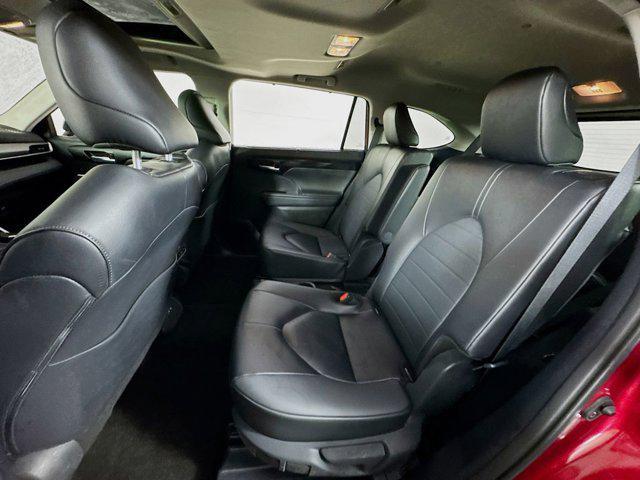 used 2025 Toyota Highlander car, priced at $42,595
