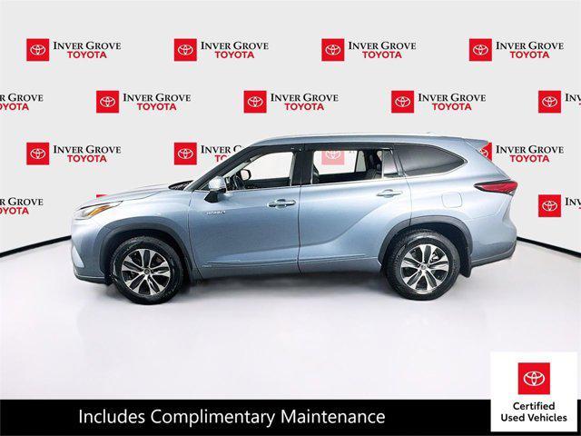 used 2021 Toyota Highlander Hybrid car, priced at $30,495