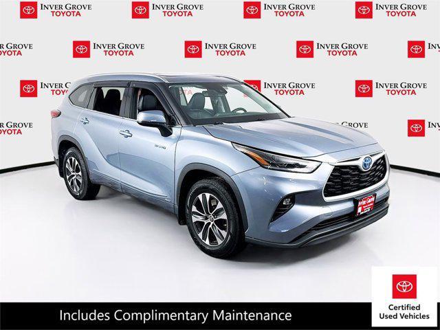 used 2021 Toyota Highlander Hybrid car, priced at $31,995