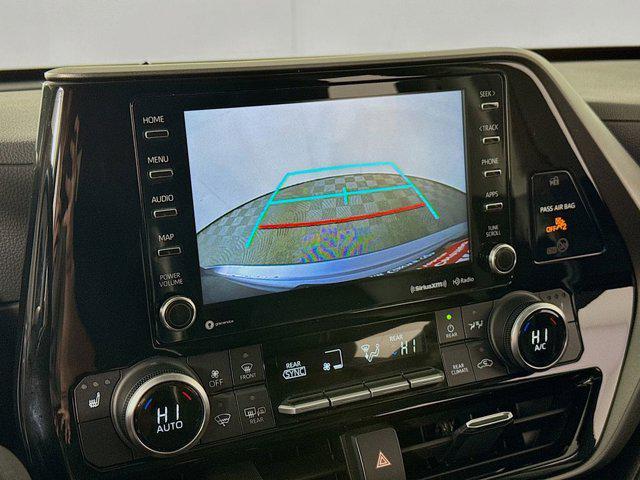 used 2021 Toyota Highlander Hybrid car, priced at $31,995