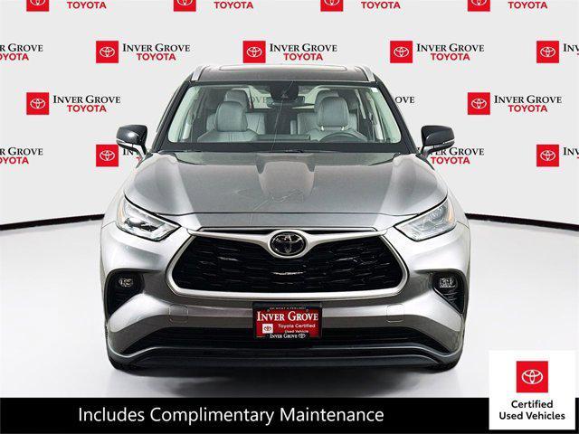 used 2025 Toyota Highlander Hybrid car, priced at $43,795