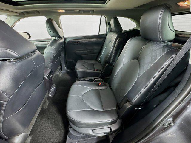 used 2025 Toyota Highlander Hybrid car, priced at $57,345