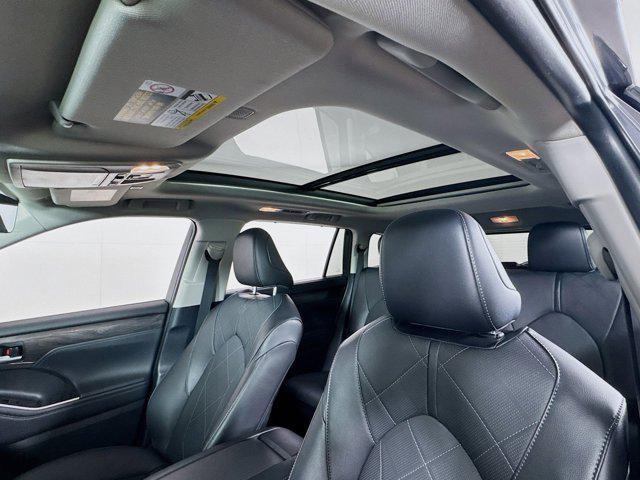 used 2025 Toyota Highlander Hybrid car, priced at $57,345