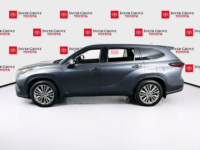 used 2025 Toyota Highlander Hybrid car, priced at $57,345