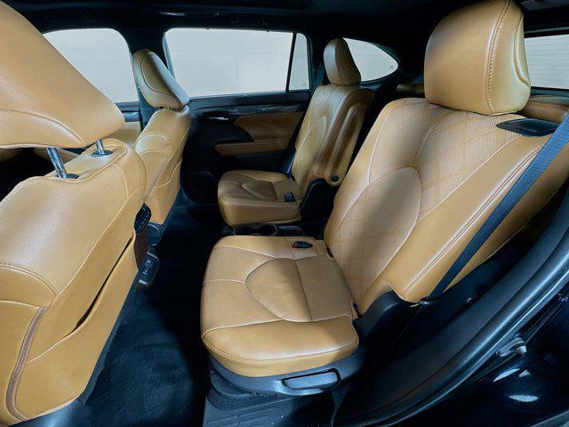 used 2022 Toyota Highlander Hybrid car, priced at $37,995