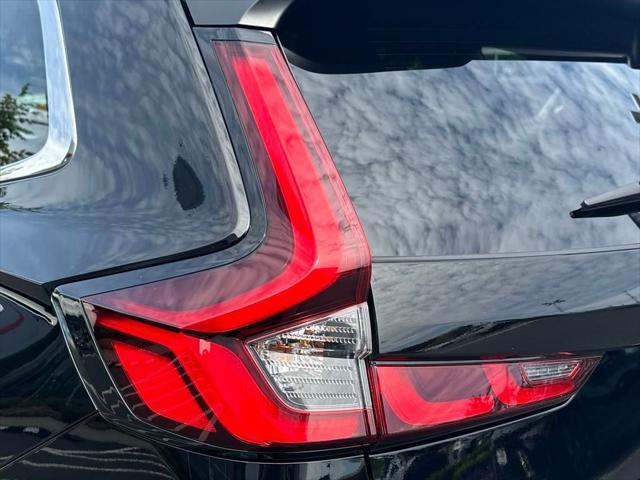 2024 Lunar Silver Metallic Honda CR-V