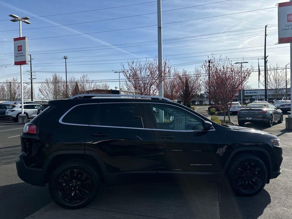 used 2019 Jeep Cherokee car, priced at $15,422