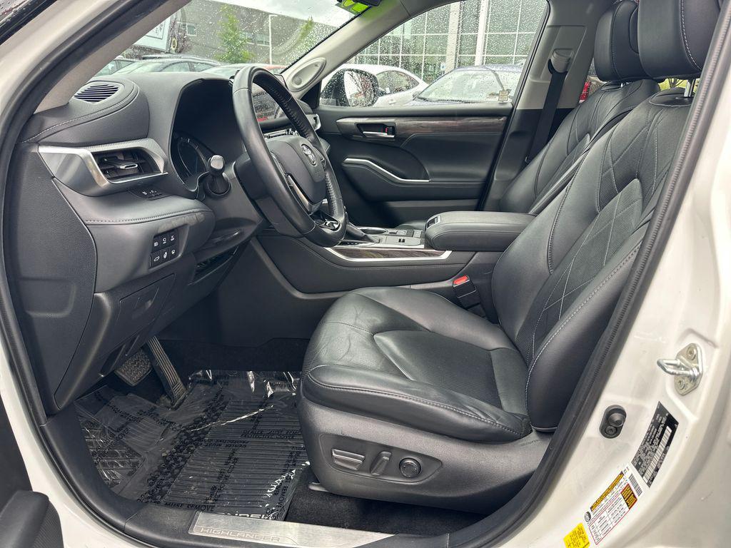 used 2020 Toyota Highlander Hybrid car, priced at $34,953