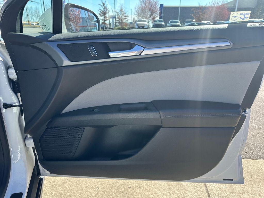 used 2013 Ford Fusion car, priced at $6,418