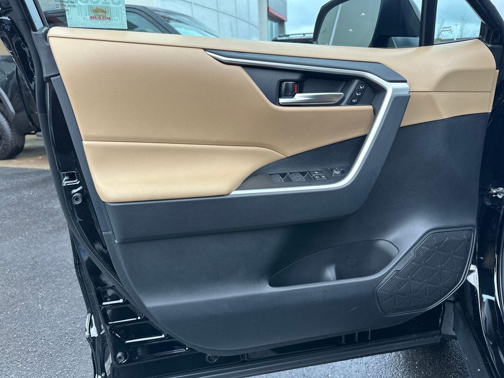 new 2025 Toyota RAV4 car, priced at $39,755