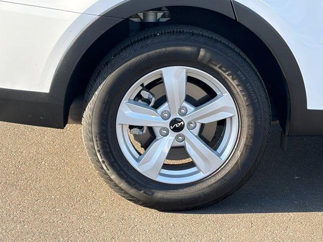 used 2025 Kia Sorento car, priced at $27,099