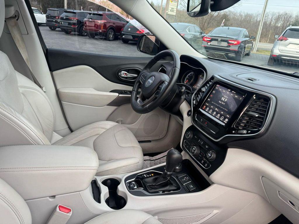 used 2019 Jeep Cherokee car, priced at $13,995
