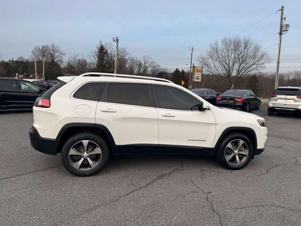 used 2019 Jeep Cherokee car, priced at $13,995