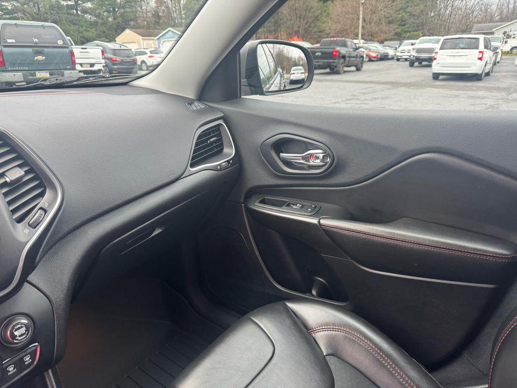 used 2019 Jeep Cherokee car, priced at $14,995