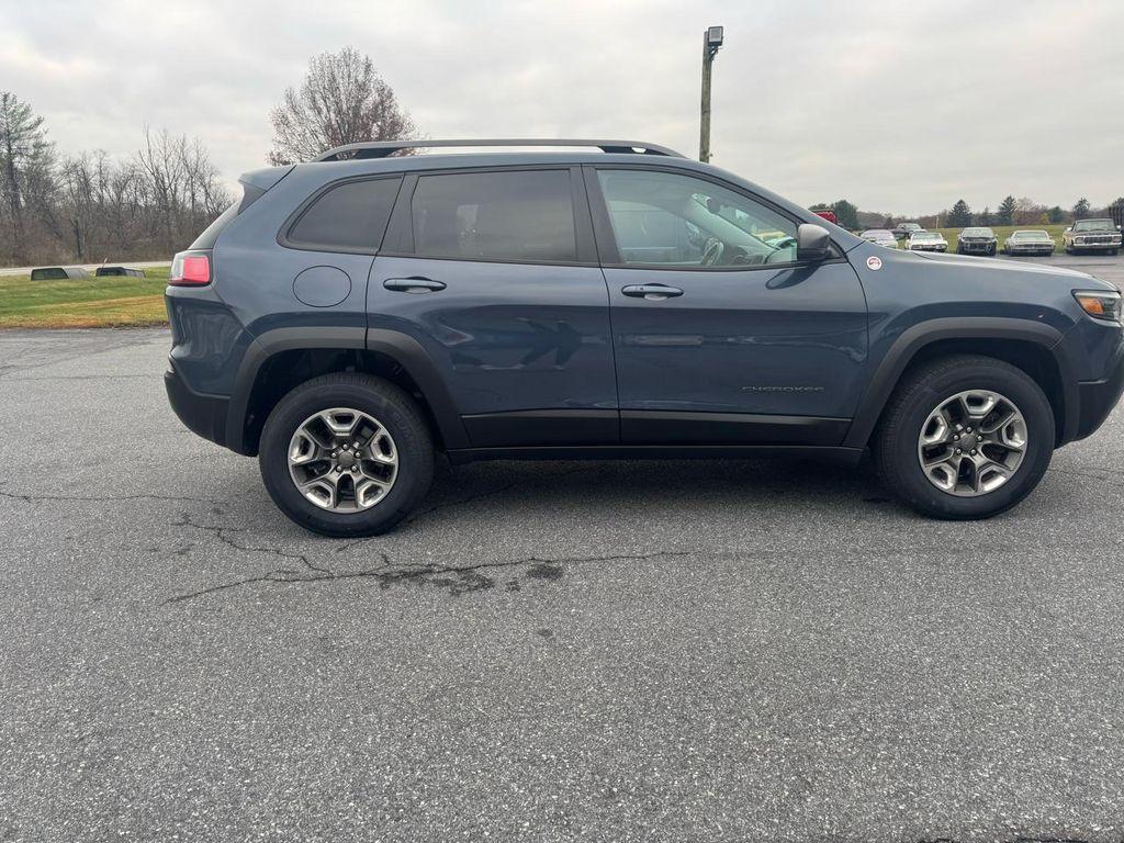 used 2019 Jeep Cherokee car, priced at $14,995